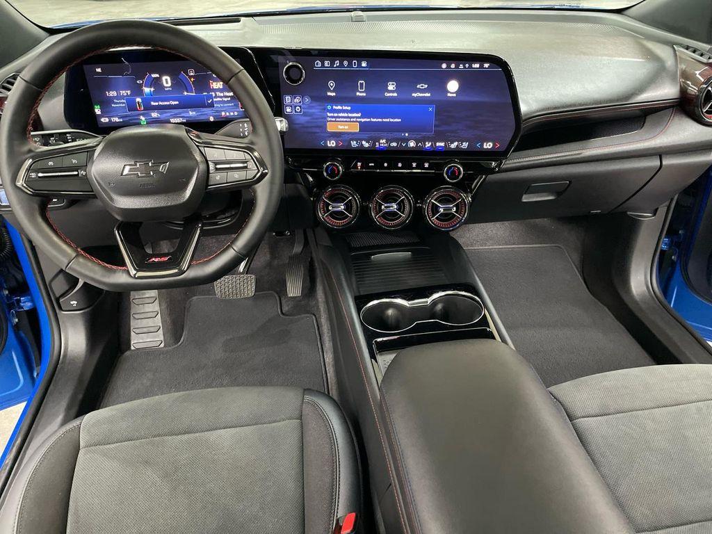 used 2025 Chevrolet Blazer EV car, priced at $31,000