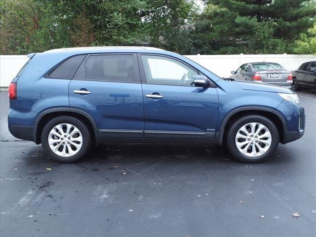 used 2014 Kia Sorento car, priced at $7,320