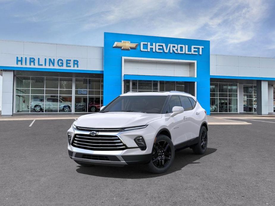 new 2025 Chevrolet Blazer car