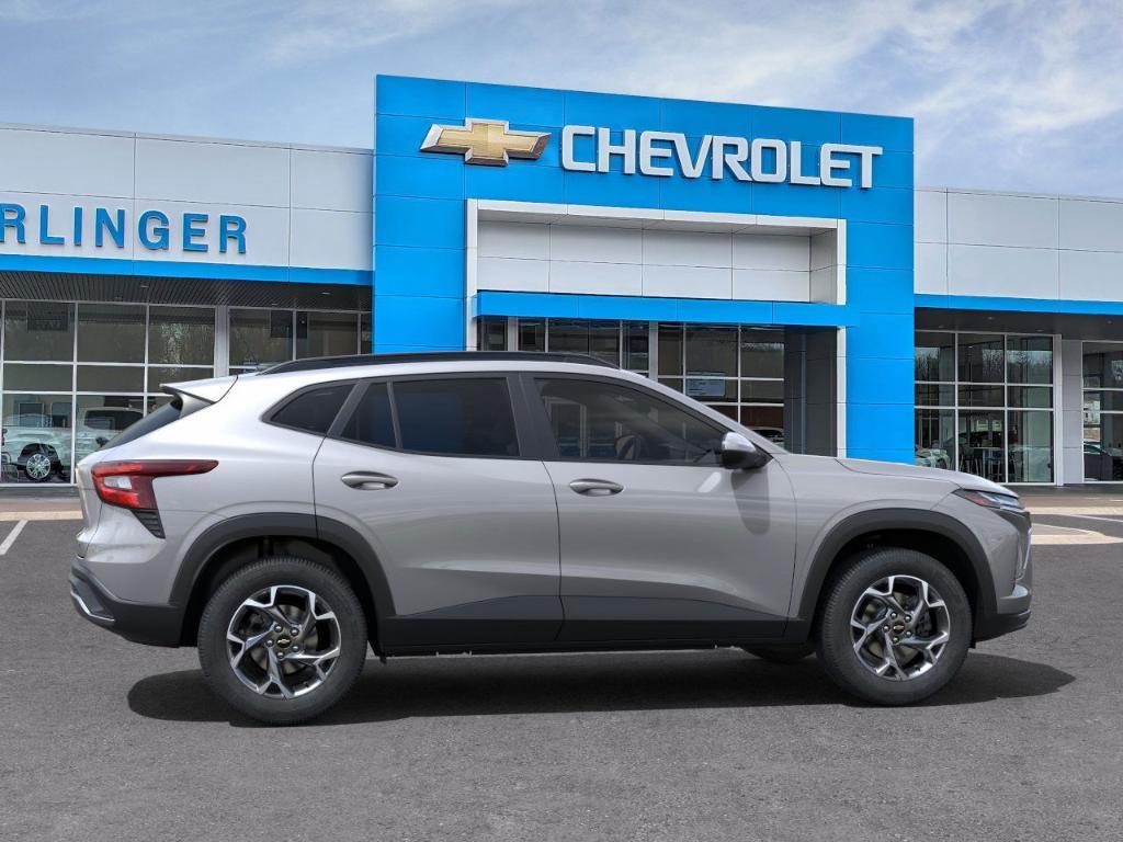 new 2025 Chevrolet Trax car, priced at $25,425