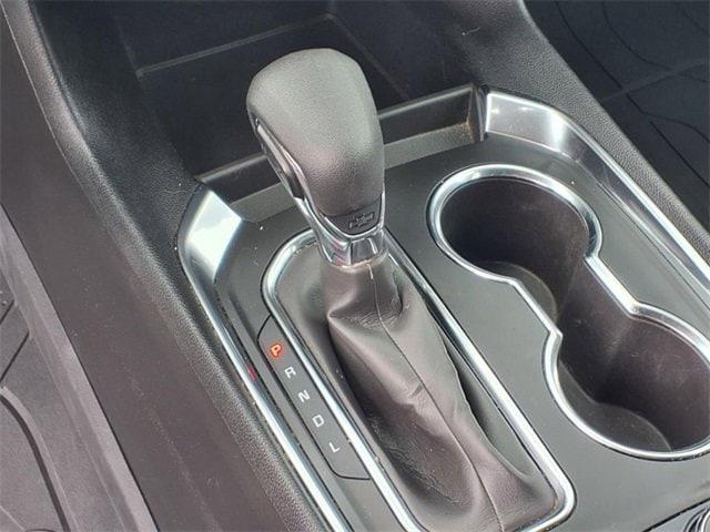 used 2021 Chevrolet Traverse car, priced at $25,553