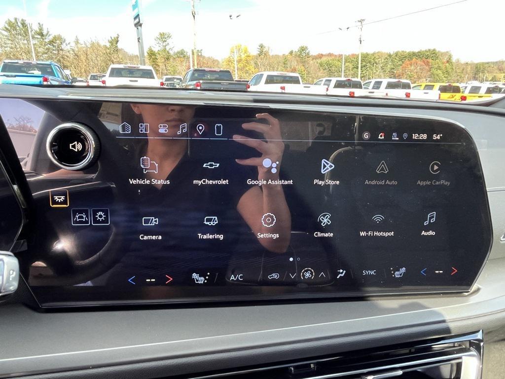 new 2026 Chevrolet Traverse car, priced at $48,192