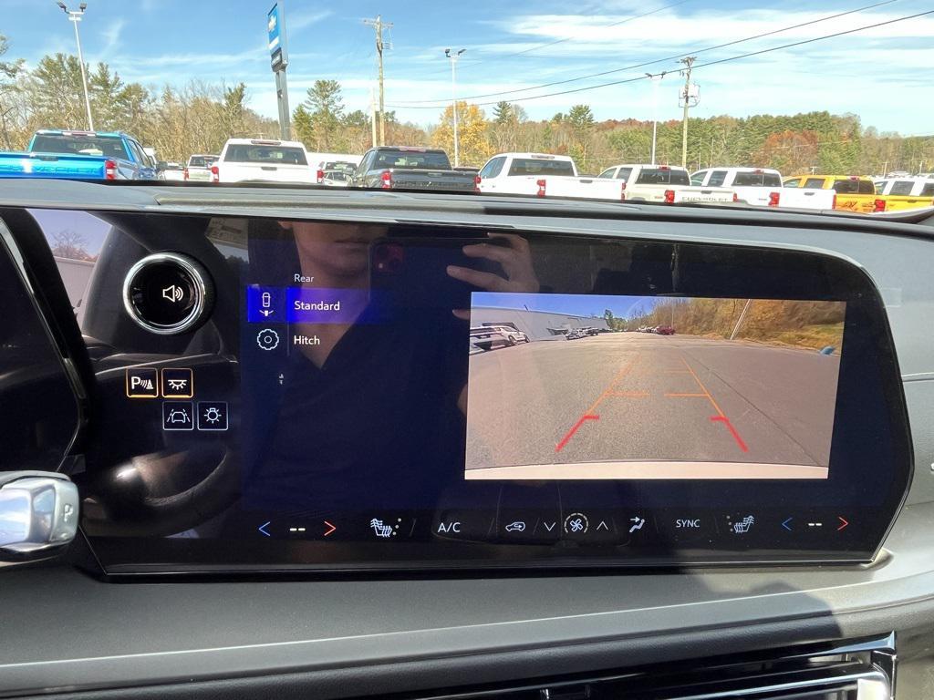 new 2026 Chevrolet Traverse car, priced at $48,192