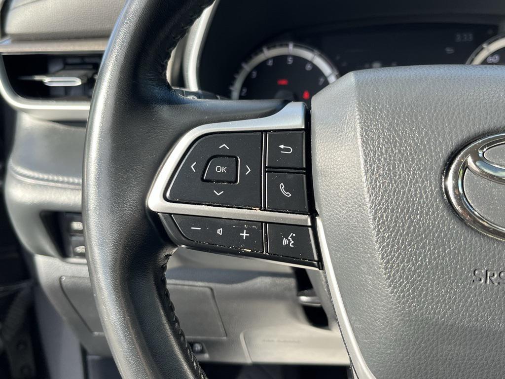 used 2023 Toyota Highlander car, priced at $38,080