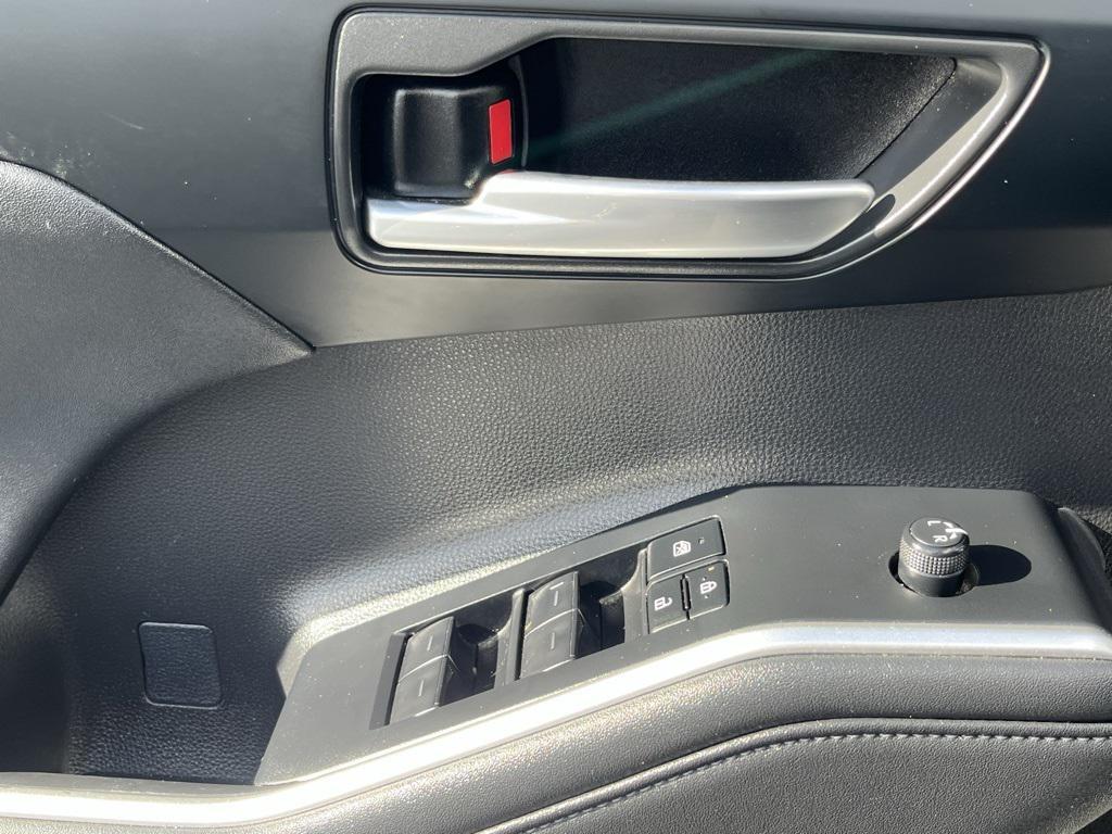 used 2023 Toyota Highlander car, priced at $38,080