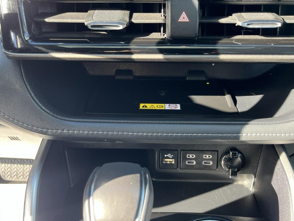 used 2023 Toyota Highlander car, priced at $38,080