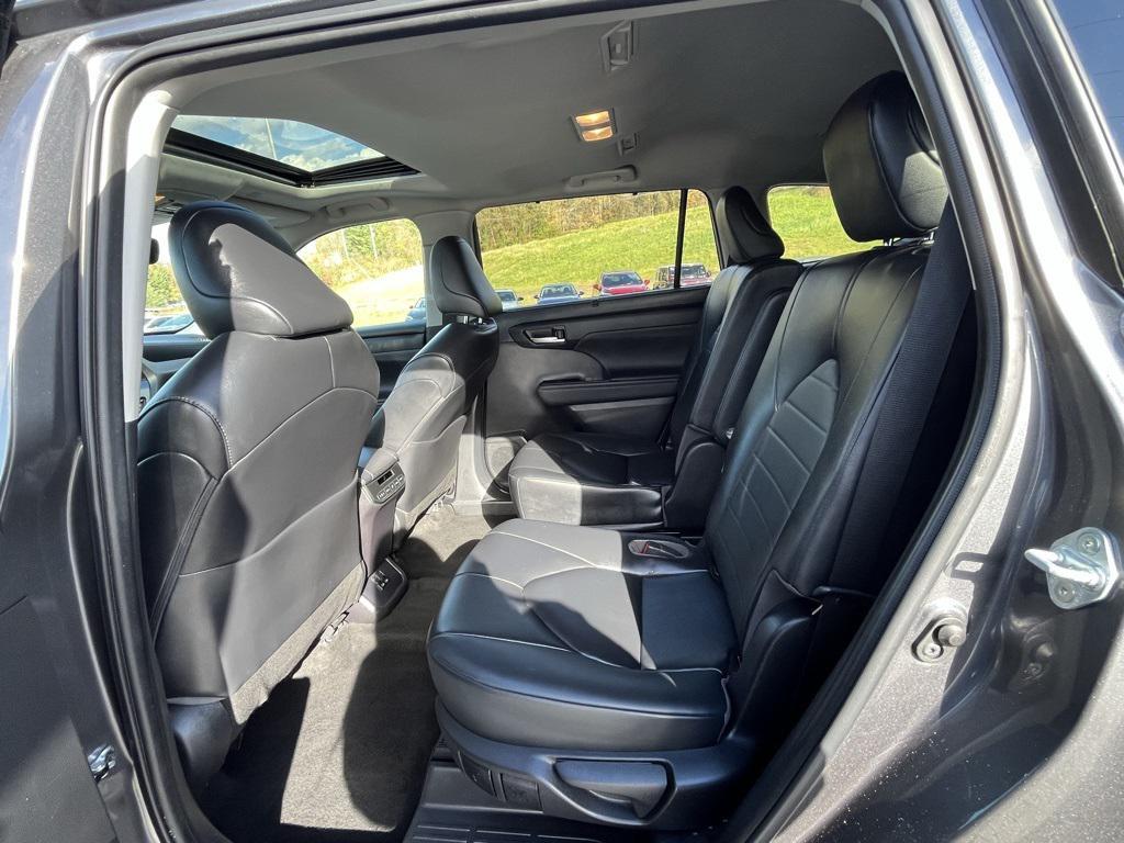 used 2023 Toyota Highlander car, priced at $38,080