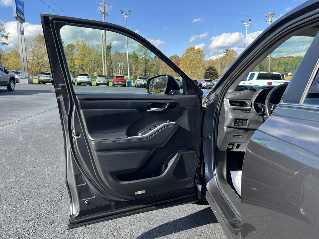 used 2023 Toyota Highlander car, priced at $38,080