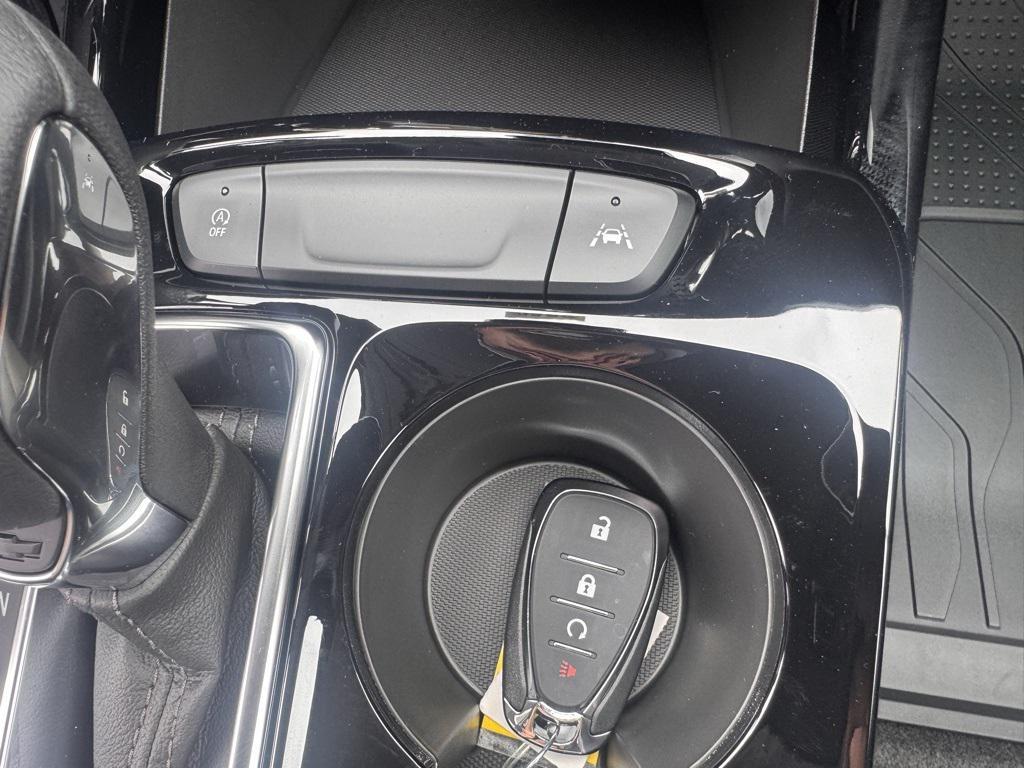 new 2025 Chevrolet Trax car, priced at $27,634