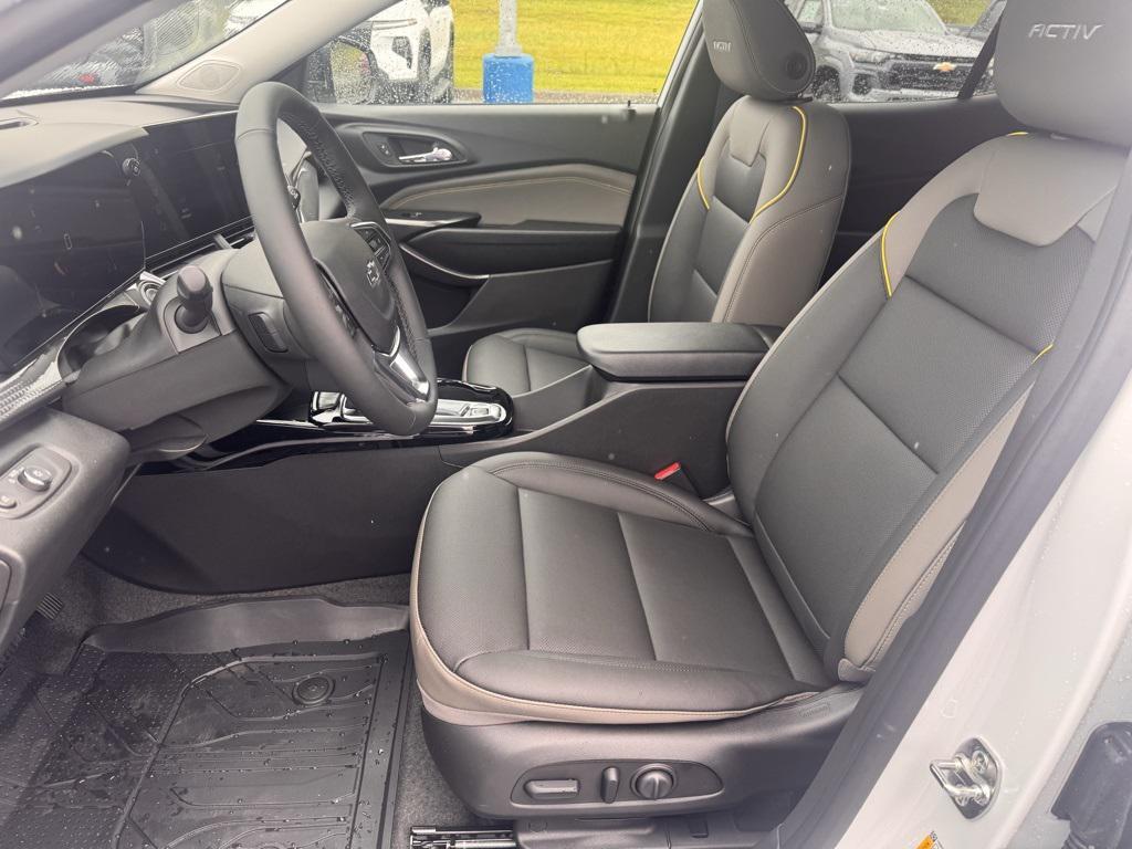 new 2025 Chevrolet Trax car, priced at $27,634