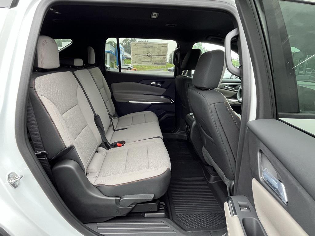 new 2025 Chevrolet Traverse car, priced at $44,941