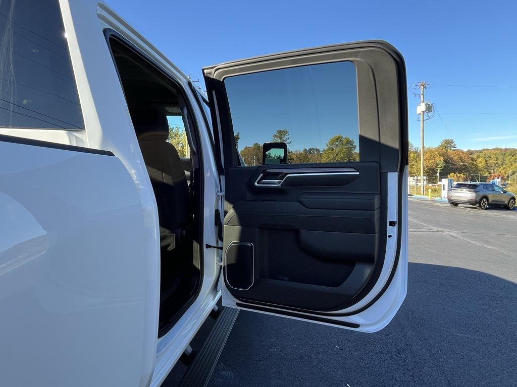 new 2026 Chevrolet Silverado 2500 car, priced at $68,158