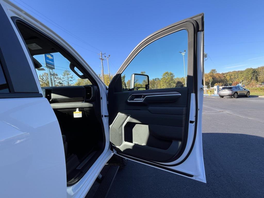 new 2026 Chevrolet Silverado 2500 car, priced at $68,158