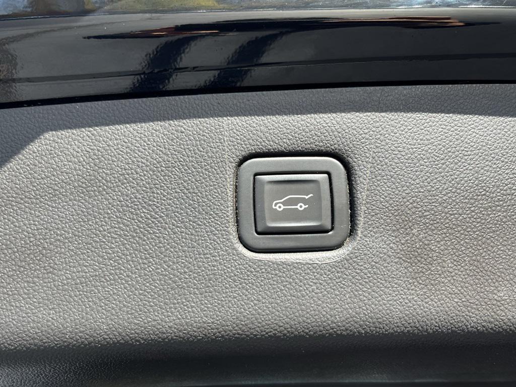 used 2021 Chevrolet Blazer car, priced at $24,950