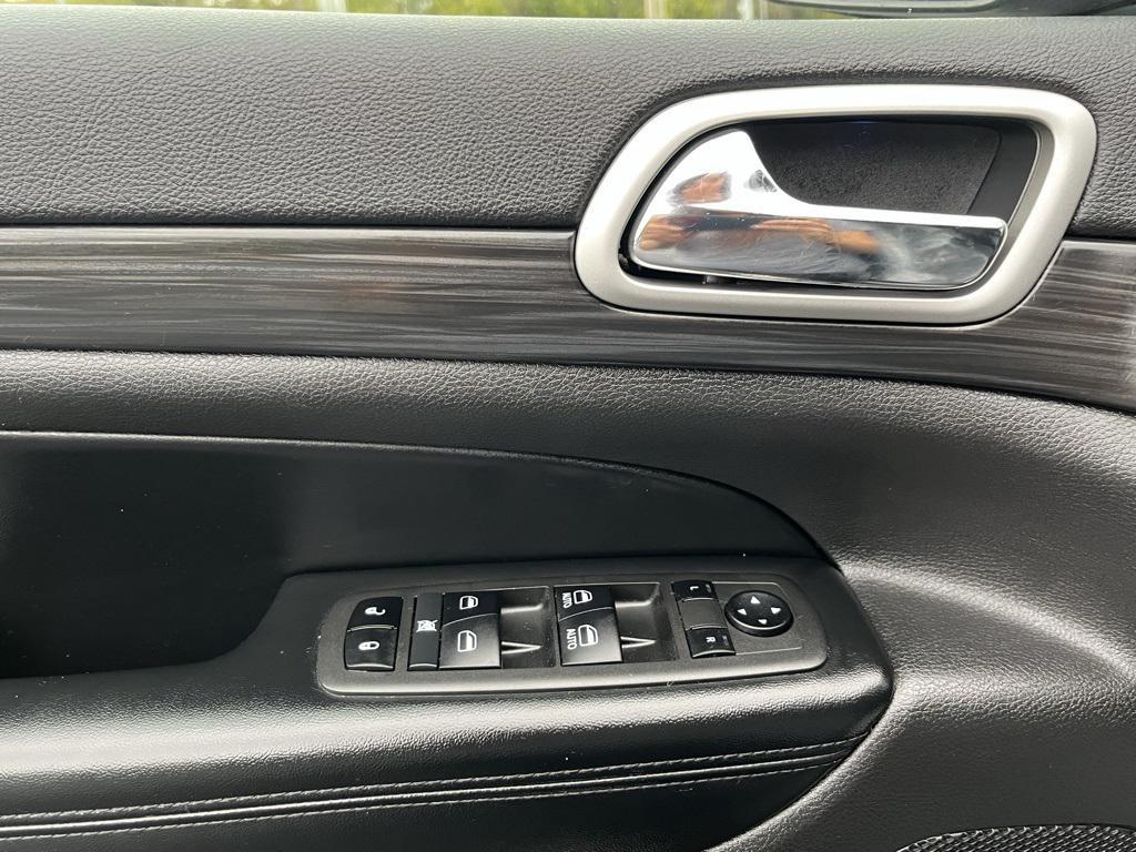 used 2021 Jeep Grand Cherokee car, priced at $23,245