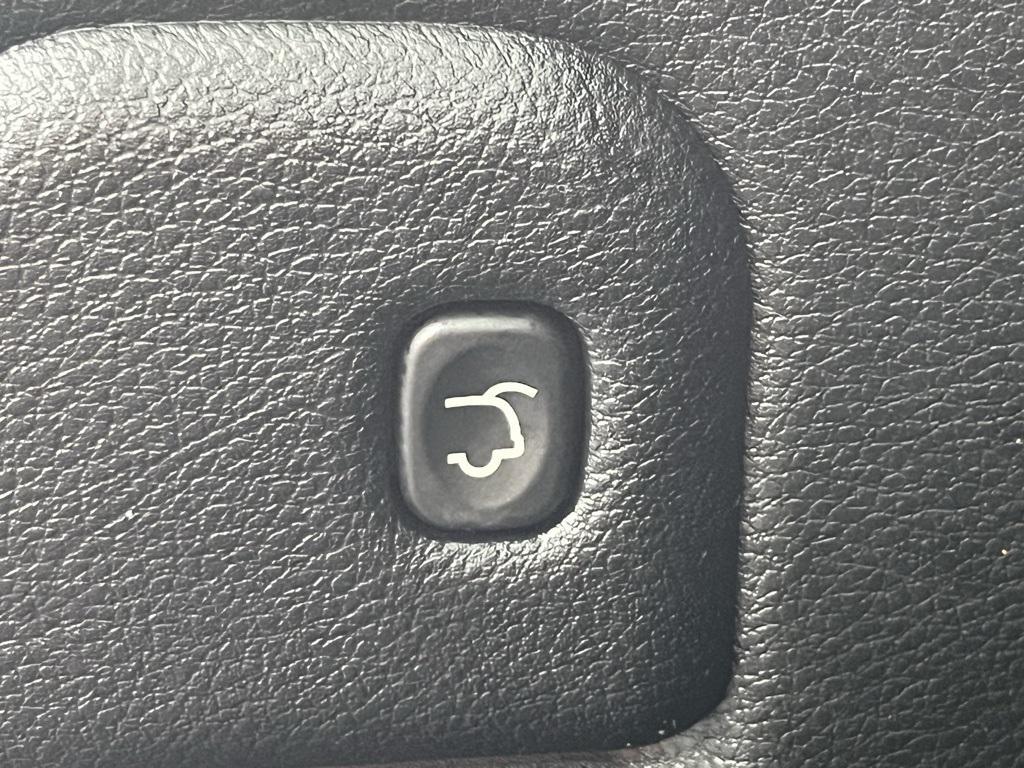 used 2021 Jeep Grand Cherokee car, priced at $23,245