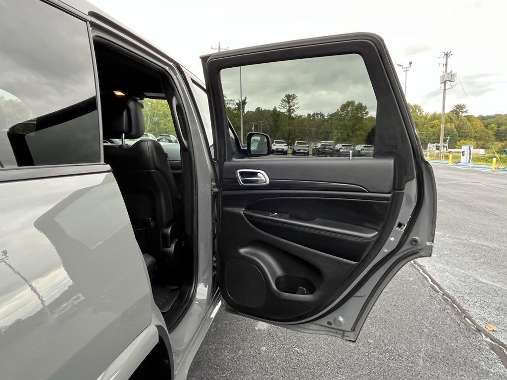 used 2021 Jeep Grand Cherokee car, priced at $23,245