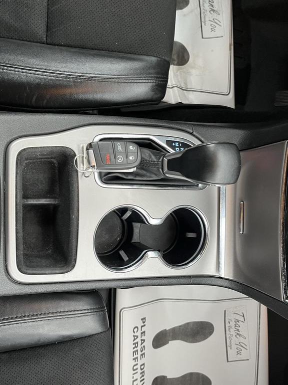 used 2021 Jeep Grand Cherokee car, priced at $23,245