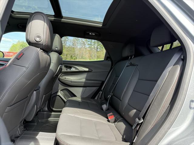 new 2025 Chevrolet TrailBlazer car, priced at $33,930