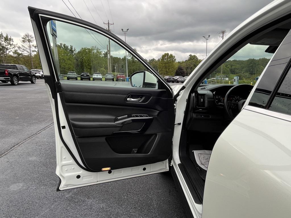 used 2022 Nissan Pathfinder car, priced at $28,950