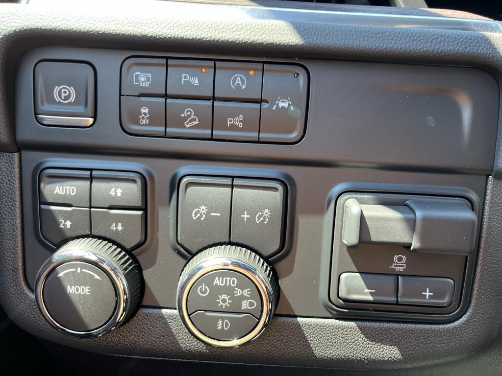 new 2025 Chevrolet Tahoe car, priced at $81,252
