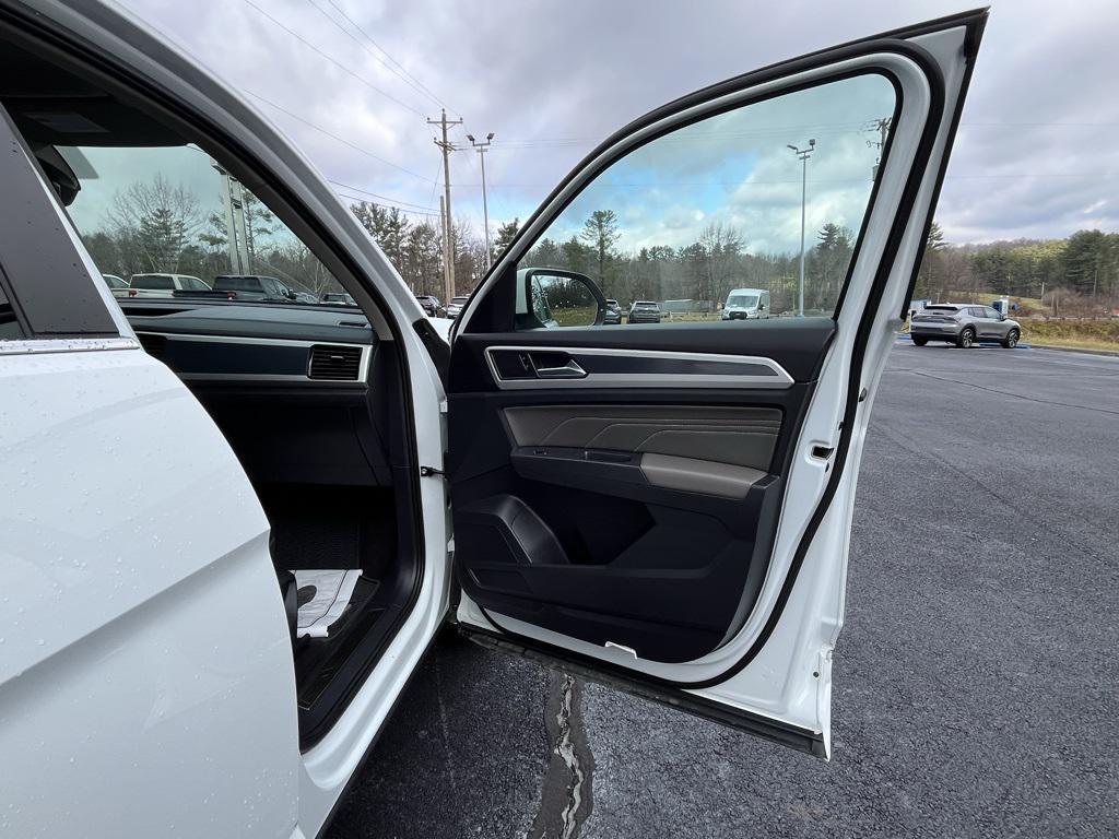 used 2021 Volkswagen Atlas car, priced at $23,714