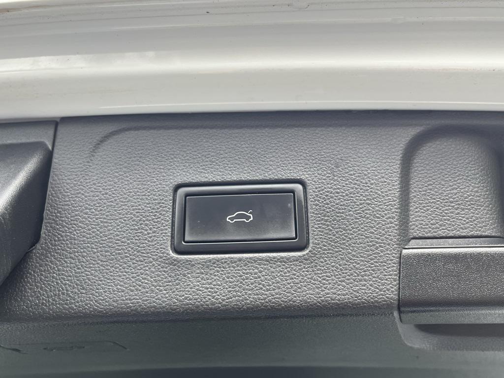 used 2021 Volkswagen Atlas car, priced at $23,714