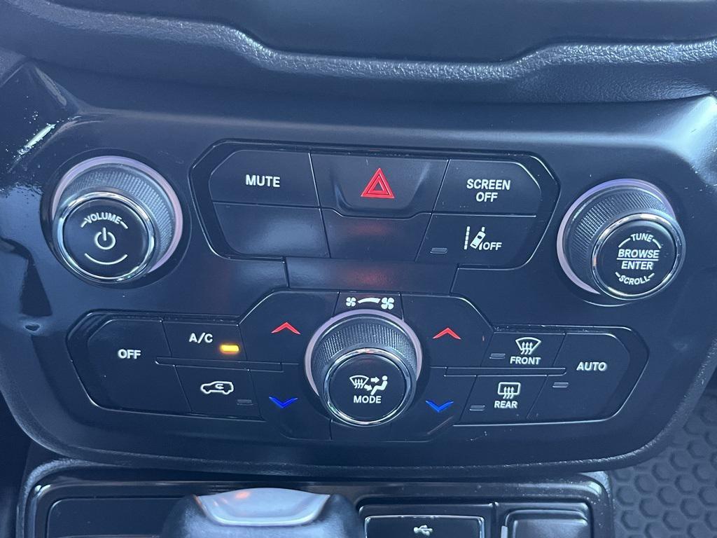 used 2023 Jeep Renegade car, priced at $23,705