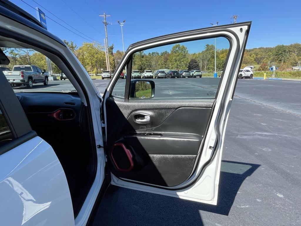 used 2023 Jeep Renegade car, priced at $23,705