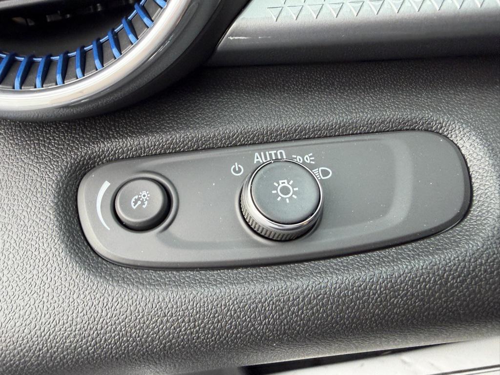 new 2026 Chevrolet Trax car, priced at $25,885