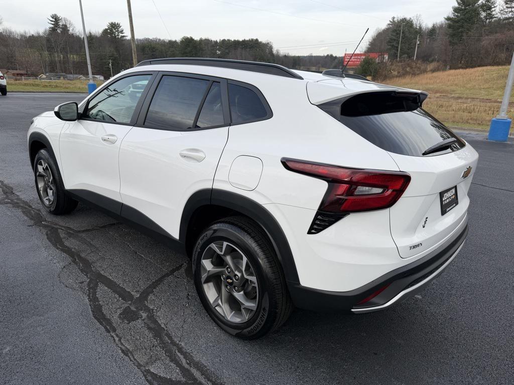 new 2026 Chevrolet Trax car, priced at $25,885