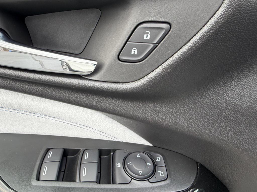 new 2026 Chevrolet Trax car, priced at $25,885