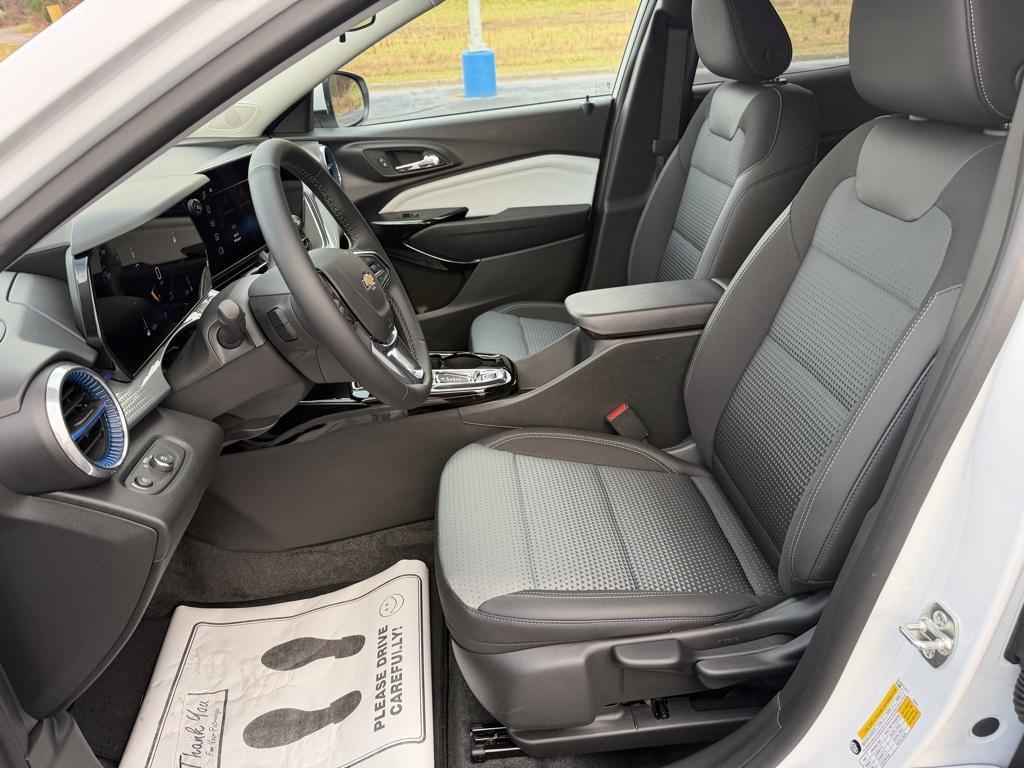 new 2026 Chevrolet Trax car, priced at $25,885