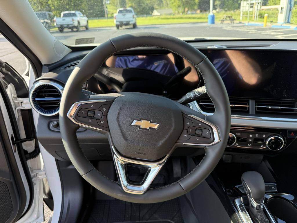 new 2025 Chevrolet Trax car, priced at $26,429