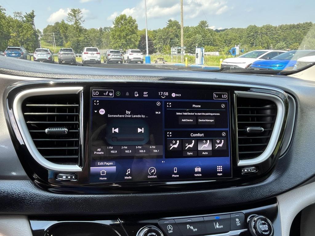 used 2023 Chrysler Pacifica car, priced at $23,760