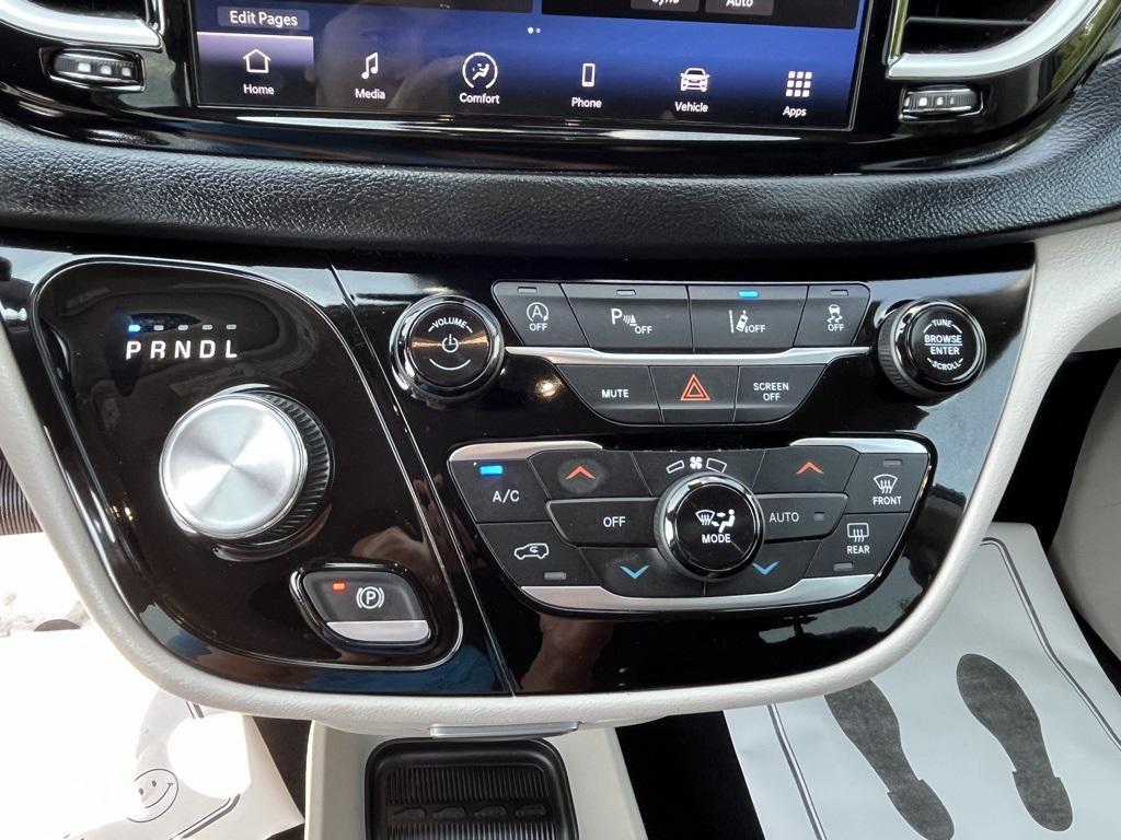 used 2023 Chrysler Pacifica car, priced at $23,760