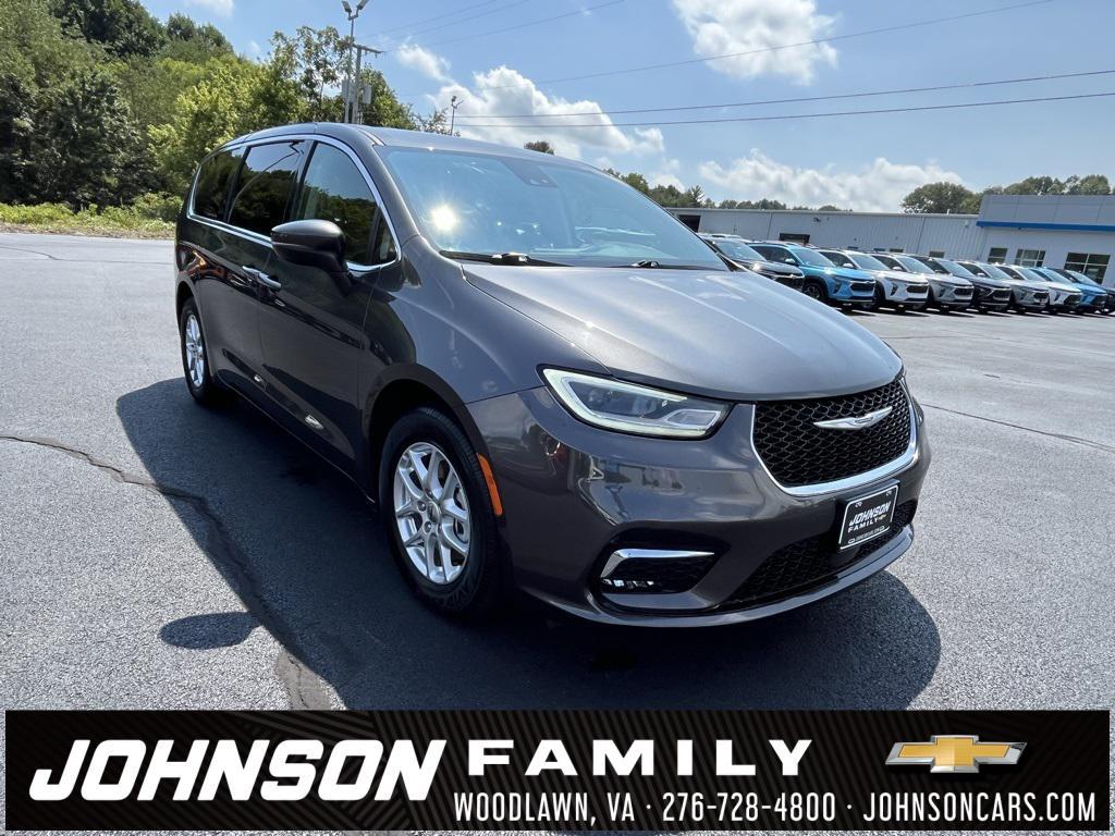 used 2023 Chrysler Pacifica car, priced at $24,275