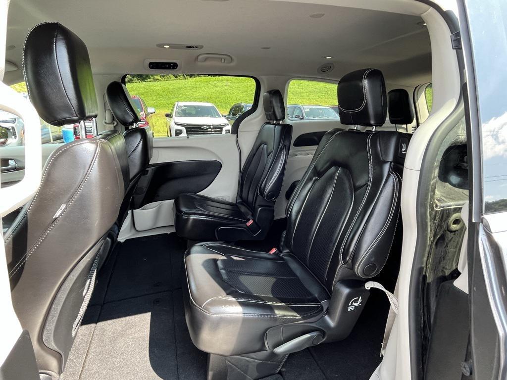 used 2023 Chrysler Pacifica car, priced at $23,760