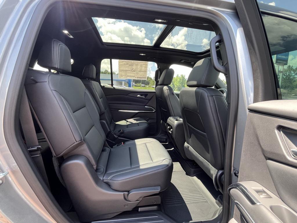 new 2026 Chevrolet Traverse car, priced at $47,807
