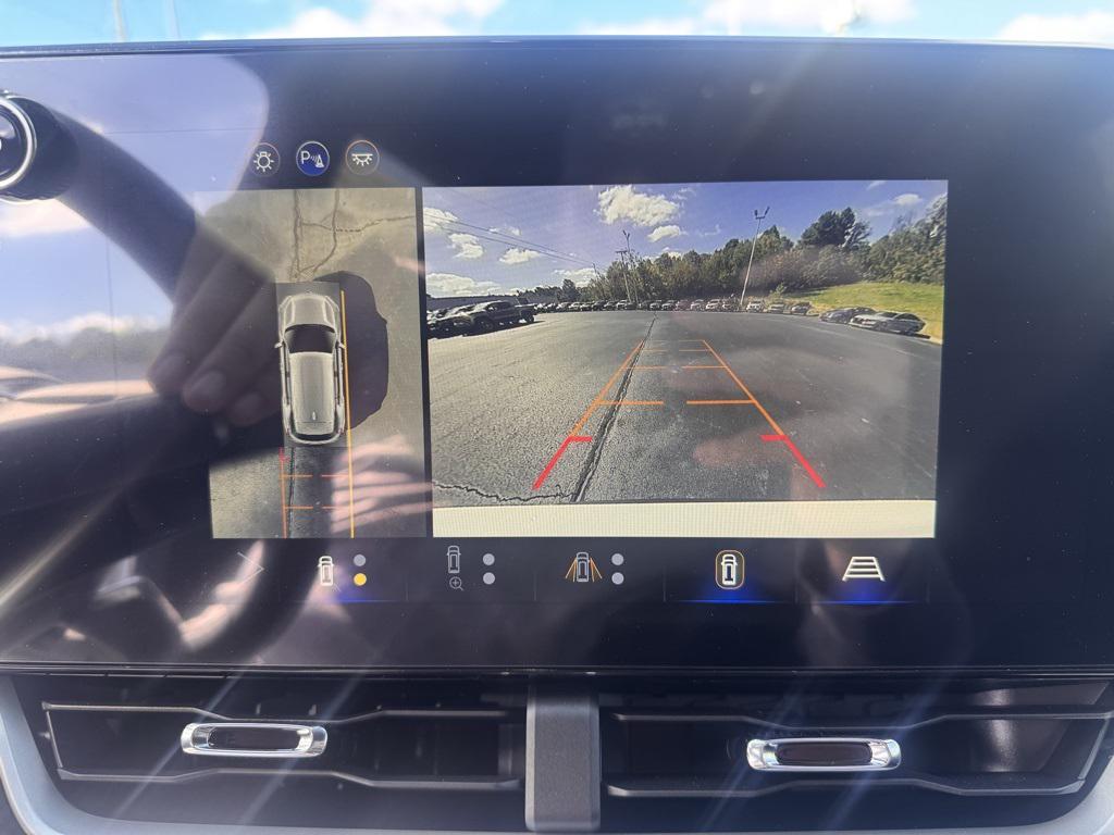 new 2026 Chevrolet Equinox car, priced at $34,703