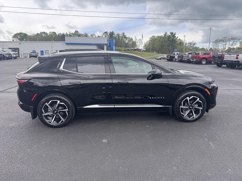 new 2025 Chevrolet Equinox EV car, priced at $45,641