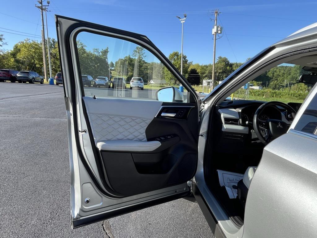 used 2022 Mitsubishi Outlander car, priced at $23,620