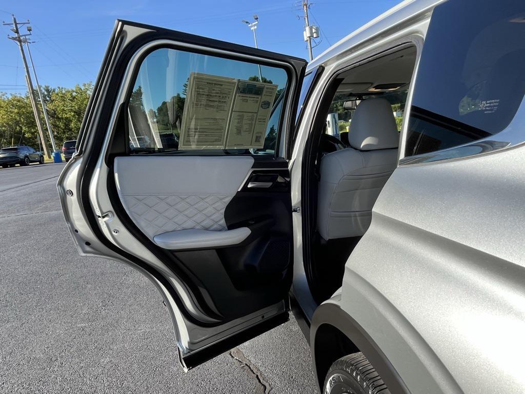 used 2022 Mitsubishi Outlander car, priced at $23,620