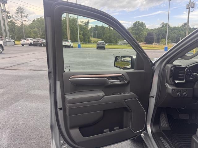 new 2025 Chevrolet Silverado 1500 car, priced at $52,533