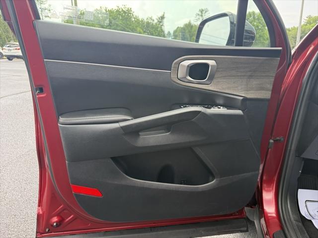 used 2023 Kia Sorento car, priced at $32,747