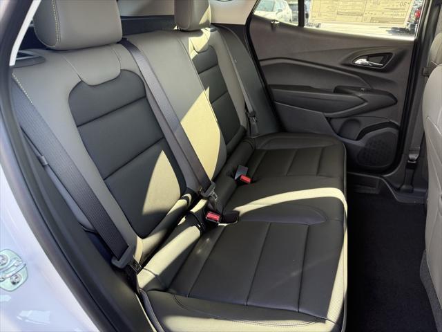 new 2025 Chevrolet Trax car, priced at $27,085