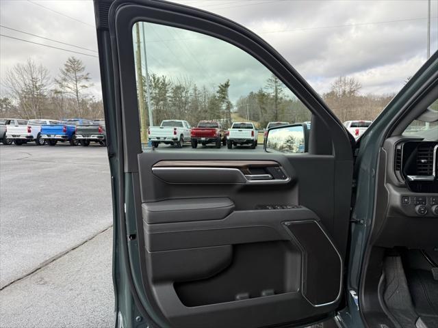 new 2025 Chevrolet Silverado 1500 car, priced at $60,954