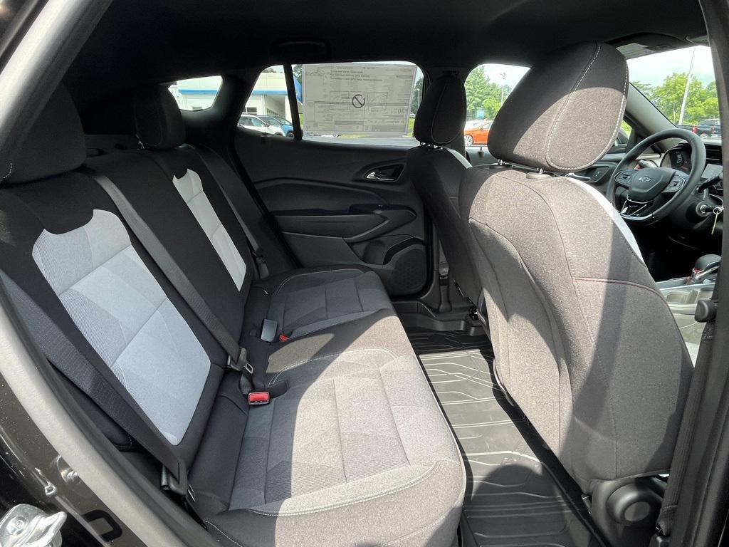 new 2025 Chevrolet Trax car, priced at $25,234