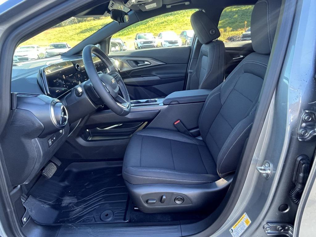 new 2026 Chevrolet Equinox EV car, priced at $41,995