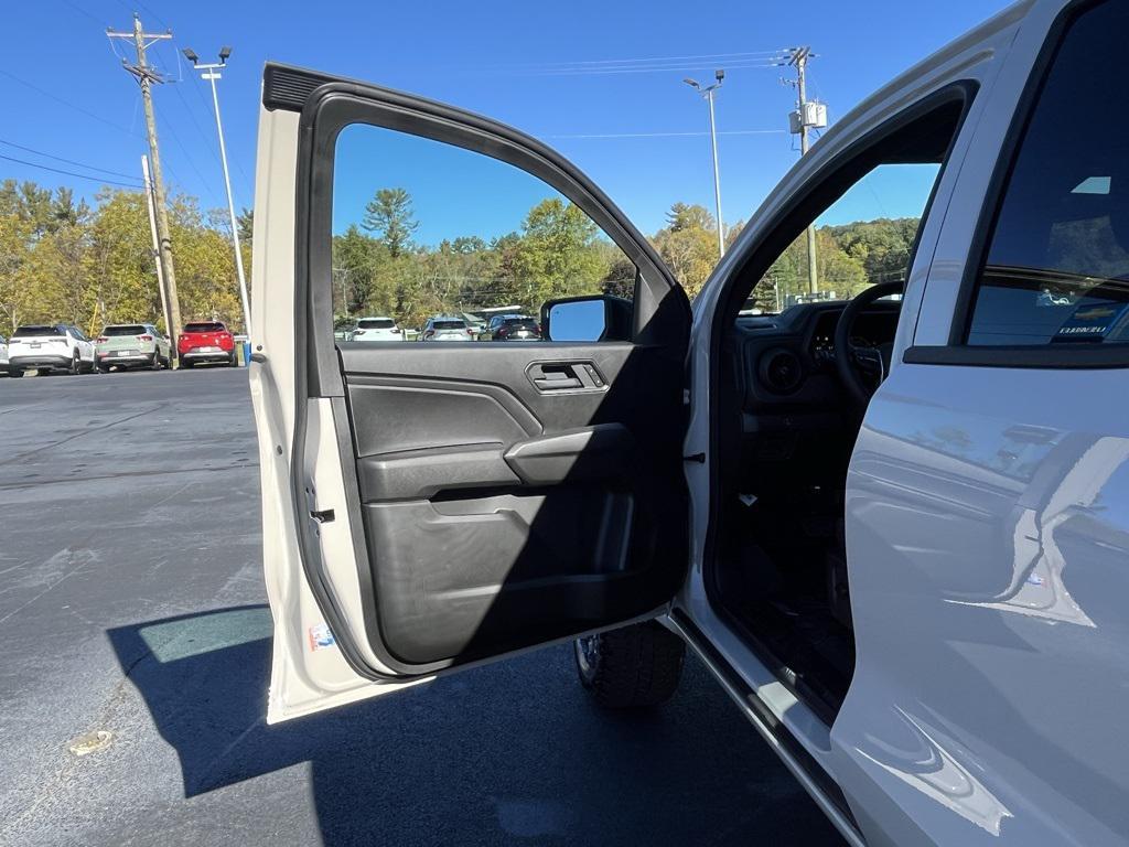 new 2026 Chevrolet Colorado car, priced at $47,196